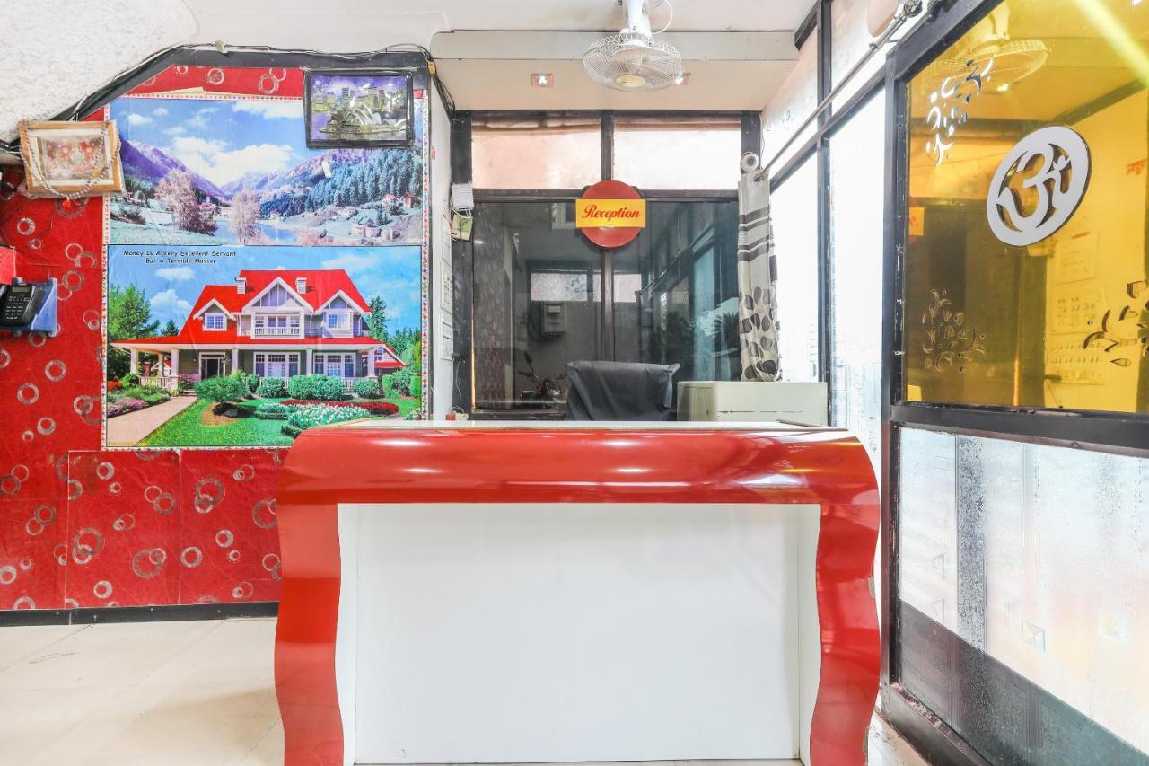 Oyo 62194 Pleasure Palace Hotel Indore Bagian luar foto
